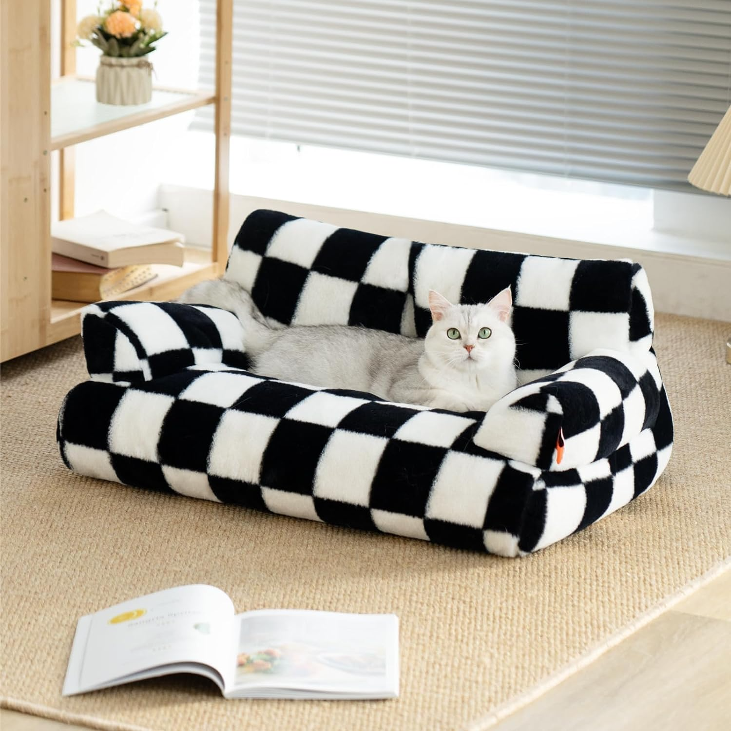 Fluffy Cat Couch Bed – Washable Non-Slip Pet Sofa for Cats & Small Dogs